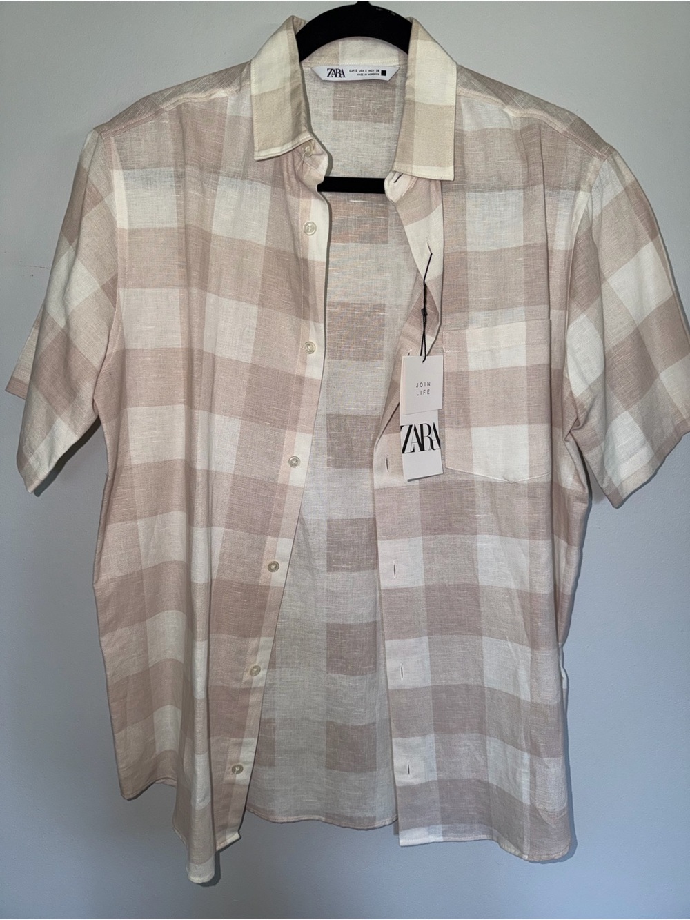 Zara Beige and White Check Short Sleeve Button-Down Shirt